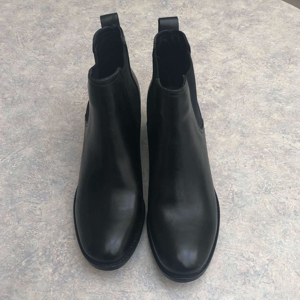 New Chelsea Boot